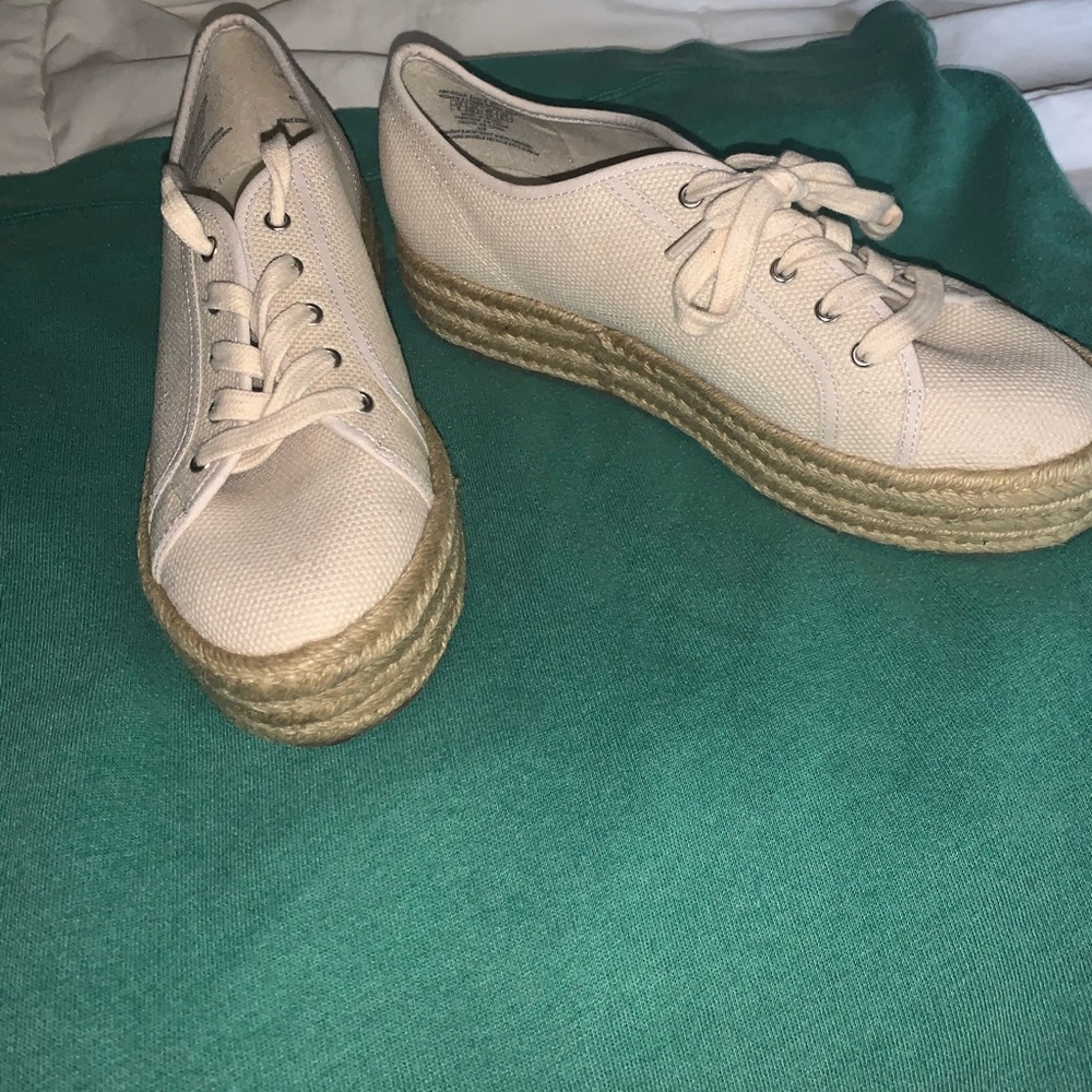 AEO... canvas sneakers